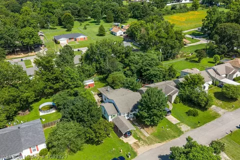 View/Area - 220 N 43rd St, Fort Smith, AR 72903 photo 6 of 8