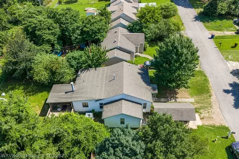 View/Area - 220 N 43rd St, Fort Smith, AR 72903 photo 5 of 8