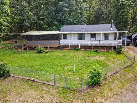 918 Barton Hill Ln, Mountainburg, AR 72946
