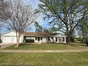 404 Trenton Rd, Muskogee, OK 74403