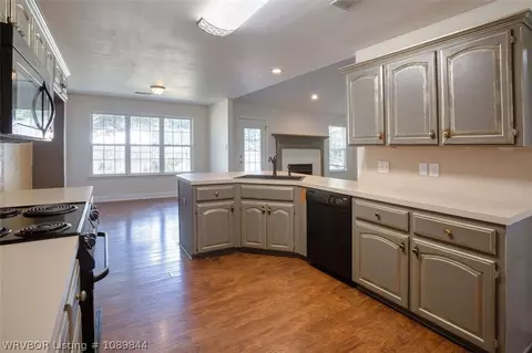 Kitchen - 400 Village Dr, Lavaca, AR 72941 photo 4 of 4