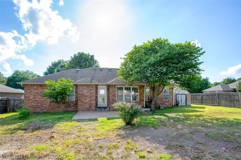Exterior - 400 Village Dr, Lavaca, AR 72941 photo 7 of 11