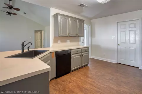 Kitchen - 400 Village Dr, Lavaca, AR 72941 photo 2 of 4