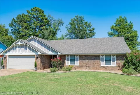 Exterior - 5009 S 94th St, Fort Smith, AR 72903 photo 3 of 6