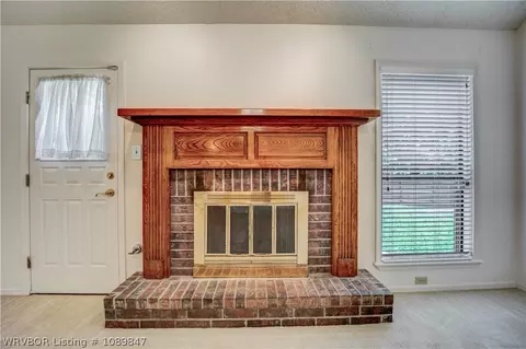 Living - 5009 S 94th St, Fort Smith, AR 72903 photo 4 of 4