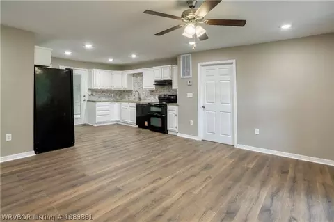 Living - 602 Duncan, Pocola, OK 74902 photo 4 of 6
