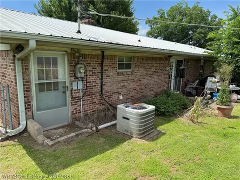 Exterior - 206 Maple Dr, Pocola, OK 74902 photo 6 of 6