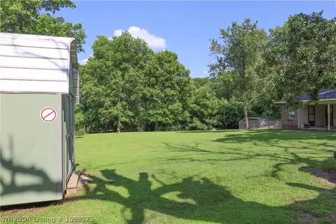 Exterior - 300 N 4th St, Lavaca, AR 72941 photo 5 of 10