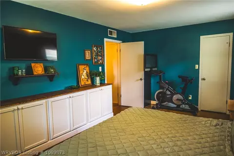 Bedroom - 300 N 4th St, Lavaca, AR 72941 photo 6 of 7