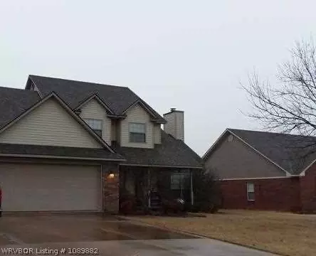 6310 Fieldcrest Dr, Fort Smith, AR 72916