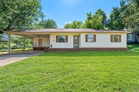 529 N Main St, Greenwood, AR 72936