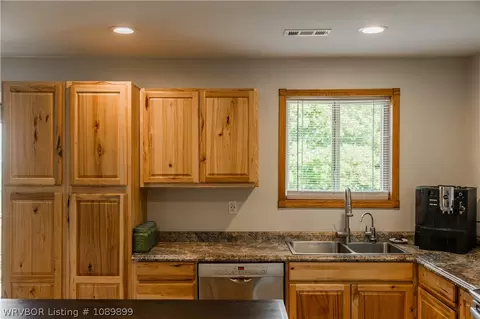 Kitchen - 10022 W Devils Den Rd, Winslow, AR 72959 photo 4 of 6