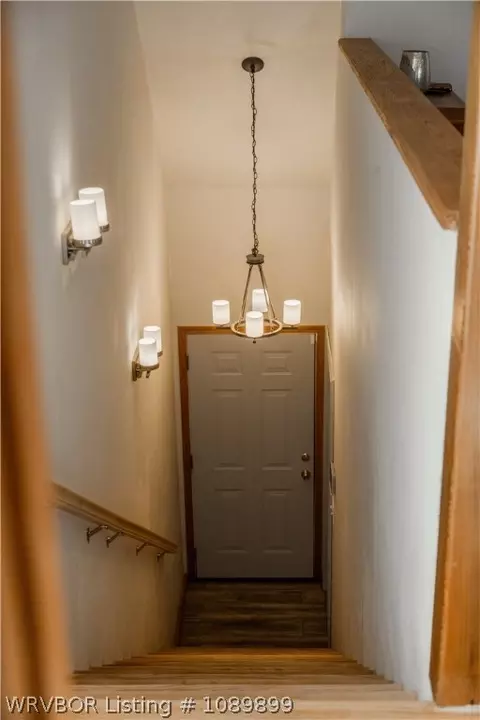 Entry Way - 10022 W Devils Den Rd, Winslow, AR 72959 photo 2 of 2