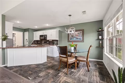 Kitchen - 438 Mildred Ct, Alma, AR 72921 photo 3 of 4