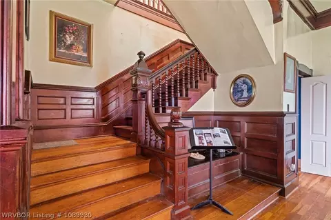 Entry Way - 109 N 16th St, Fort Smith, AR 72901 photo 4 of 10