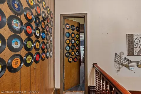 Entry Way - 109 N 16th St, Fort Smith, AR 72901 photo 6 of 10