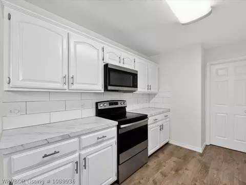 Kitchen - 7701 S 24th, Fort Smith, AR 72908 photo 2 of 4