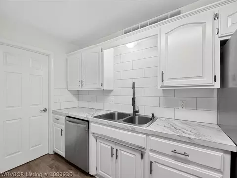 Kitchen - 7701 S 24th, Fort Smith, AR 72908 photo 3 of 4