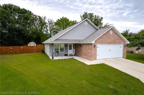507 Cherokee Rose Rd, Muldrow, OK 74948