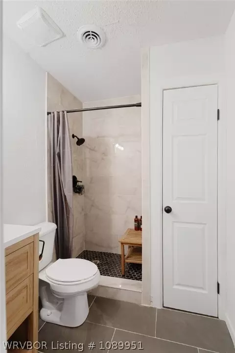 Bath - 8500 S 35th Ter, Fort Smith, AR 72908 photo 2 of 2