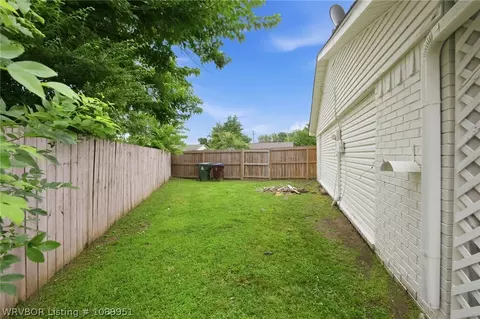 Exterior - 8500 S 35th Ter, Fort Smith, AR 72908 photo 7 of 7