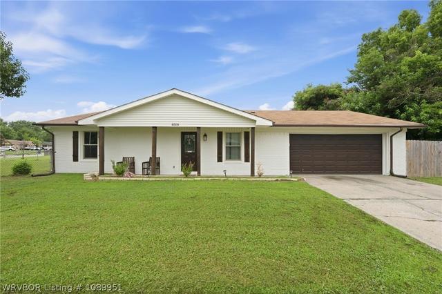 8500 S 35th Ter, Fort Smith, AR 72908