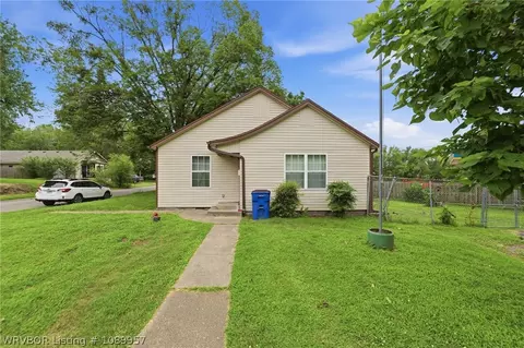 2400 Birnie Ave, Fort Smith, AR 72904