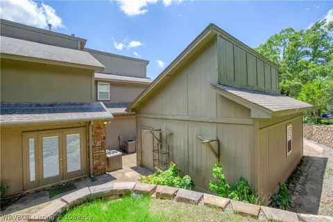 Exterior - 4111 Cruce Hill Dr, Fort Smith, AR 72901 photo 7 of 10