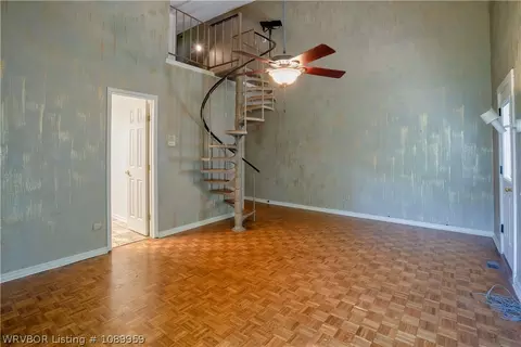 Living - 4111 Cruce Hill Dr, Fort Smith, AR 72901 photo 5 of 8
