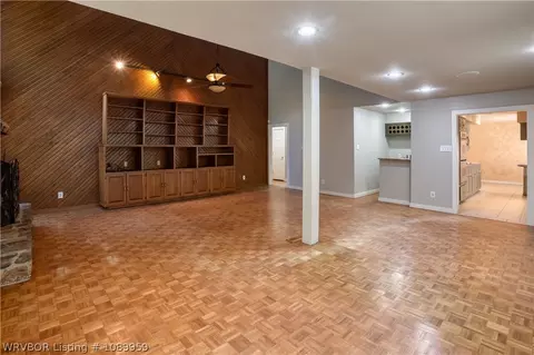 Living - 4111 Cruce Hill Dr, Fort Smith, AR 72901 photo 4 of 8