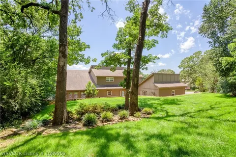 Exterior - 4111 Cruce Hill Dr, Fort Smith, AR 72901 photo 5 of 10