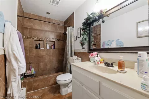 Bath - 3635 Willow St, Fort Smith, AR 72904 photo 1 of 2