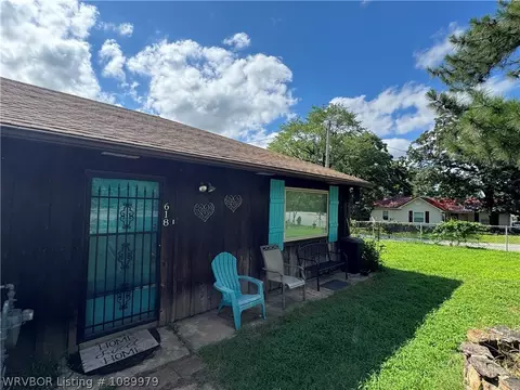 618 State Line Rd, Arkoma, OK 74901