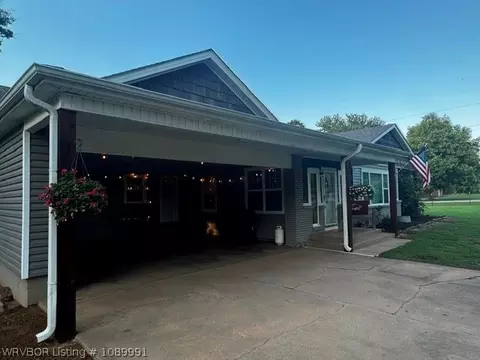 Exterior - 404 Nixon Rd, Lavaca, AR 72941 photo 4 of 9