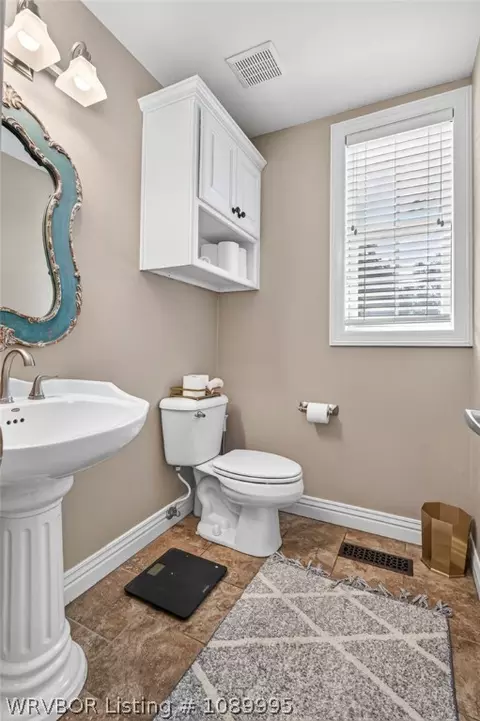 Bath - 6300 E Rye Hill Rd, Fort Smith, AR 72916 photo 5 of 8