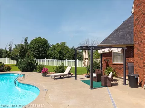 Exterior - 6300 E Rye Hill Rd, Fort Smith, AR 72916 photo 10 of 11