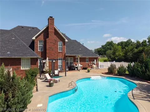 Exterior - 6300 E Rye Hill Rd, Fort Smith, AR 72916 photo 5 of 11