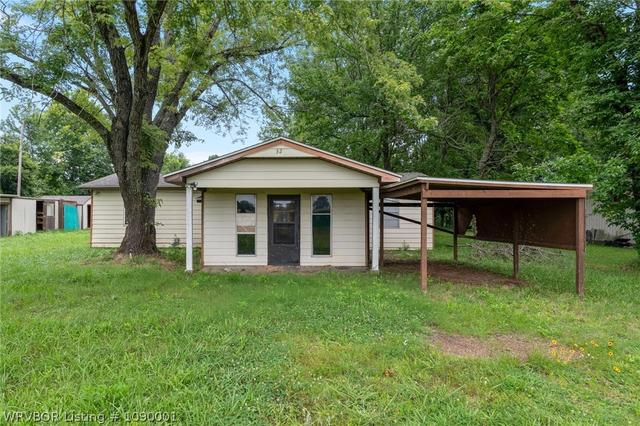 329 Catcher Rd, Van Buren, AR 72956