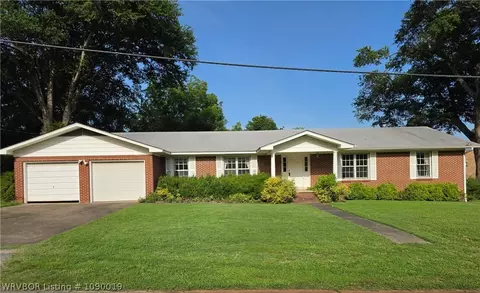 112 Gov Bass Little St, Greenwood, AR 72936