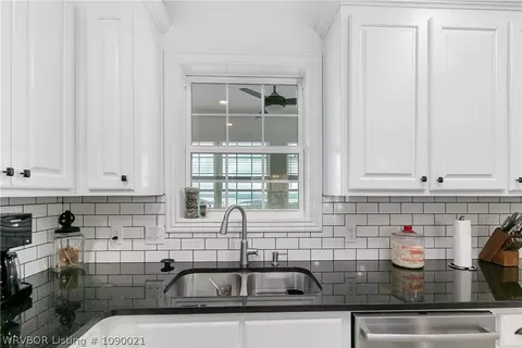 Kitchen - 19960 E Wilderness Rd, Cookson, OK 74427 photo 3 of 3