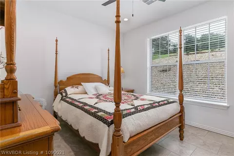 Bedroom - 19960 E Wilderness Rd, Cookson, OK 74427 photo 4 of 6