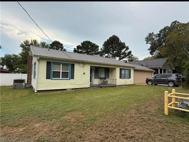 406 E Rosedale St, Paris, AR 72855