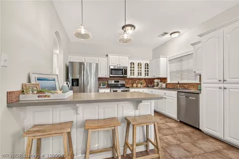 Kitchen - 3425 Eagle Dr, Greenwood, AR 72936 photo 3 of 5