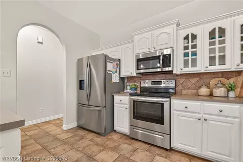 Kitchen - 3425 Eagle Dr, Greenwood, AR 72936 photo 2 of 5
