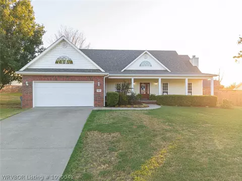 Exterior - 3425 Eagle Dr, Greenwood, AR 72936 photo 2 of 13