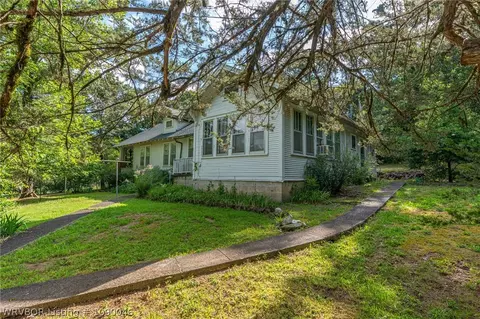 310 E Klan St, Paris, AR 72855 photo 4