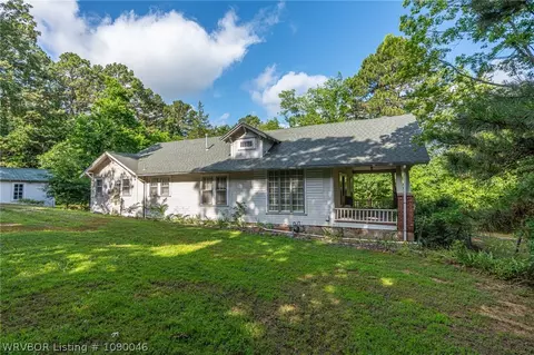 310 E Klan St, Paris, AR 72855 photo 3