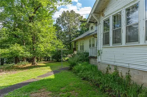 310 E Klan St, Paris, AR 72855 photo 5