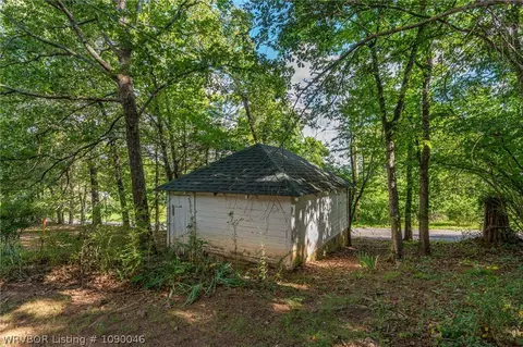 310 E Klan St, Paris, AR 72855 photo 25