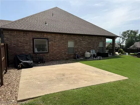 Exterior - 8501 Reata St, Fort Smith, AR 72916 photo 8 of 11